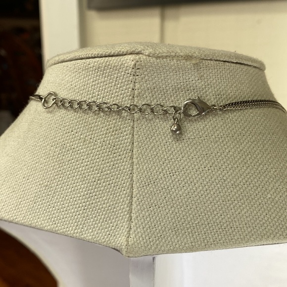 Pretty multi sized and colorful bead necklace - Picture 4 of 6